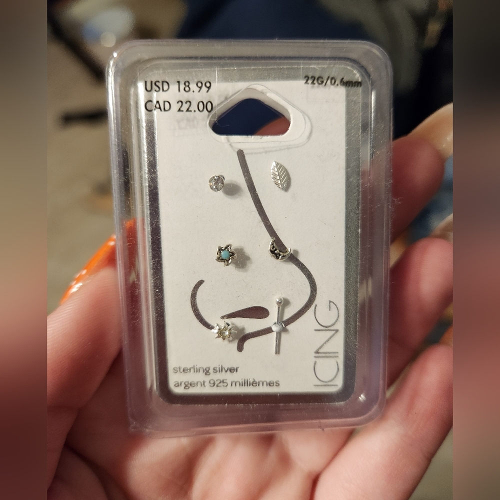Brand new icing nose rings